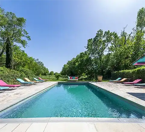 Piscine-du-domaine Location du Studio "Avénio" du Domaine de Rhodes à Avignon